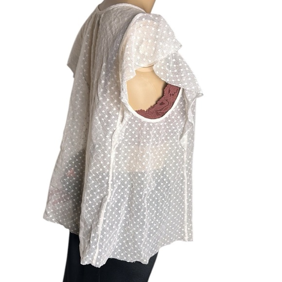 Aerie cream,sheer,cap flutter sleeve,cotton blend,tassels
Boho,feminine,romantic - Picture 4 of 13